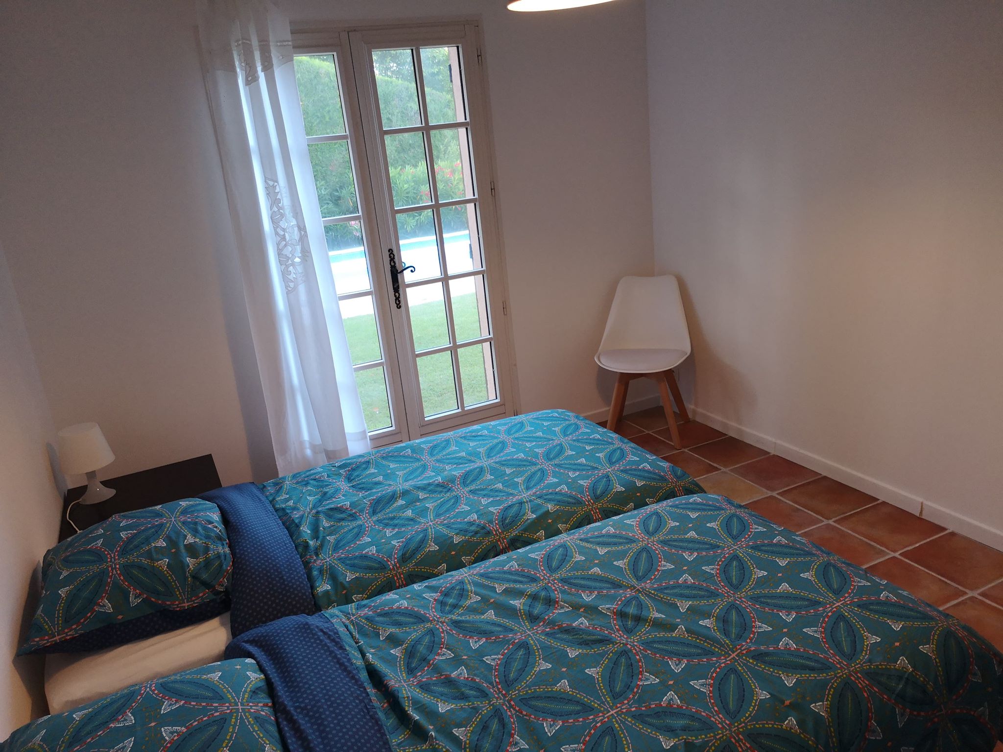 Second bedroom at the side of the swimmingpool