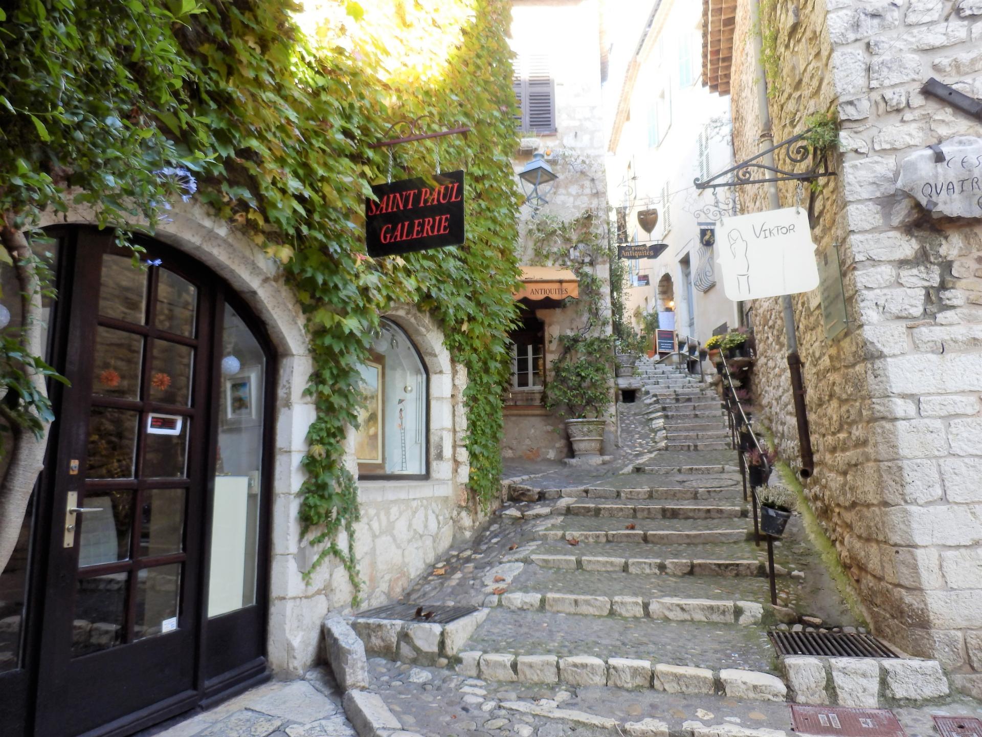 visitez Saint-Paul de Vence au départ de la maison de vacances