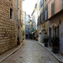 visitez Vence au départ de la maison de vacances