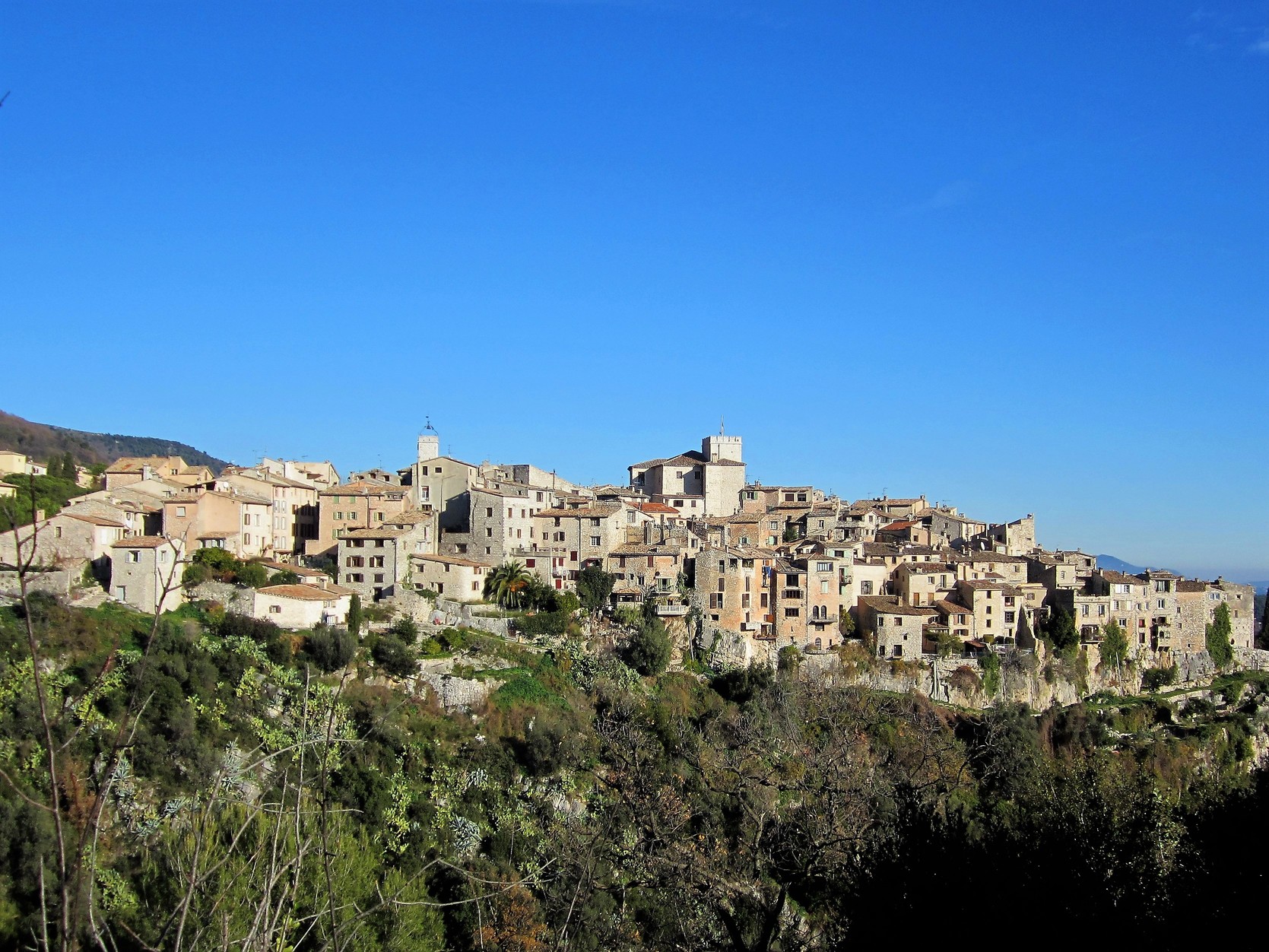 Bezoek Tourrettes-sur-Loup vanuit SINE TEMPORE VENCE